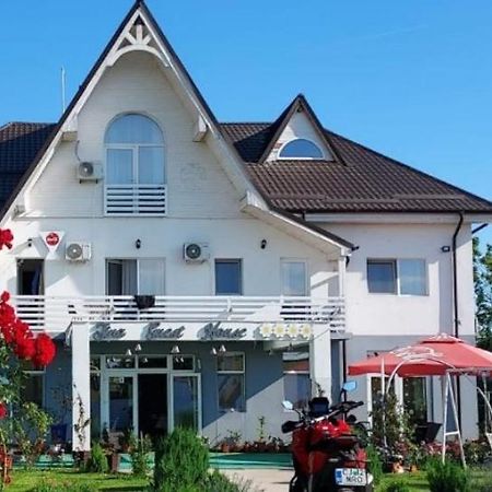 Tina Guest House Basarabi Luaran gambar