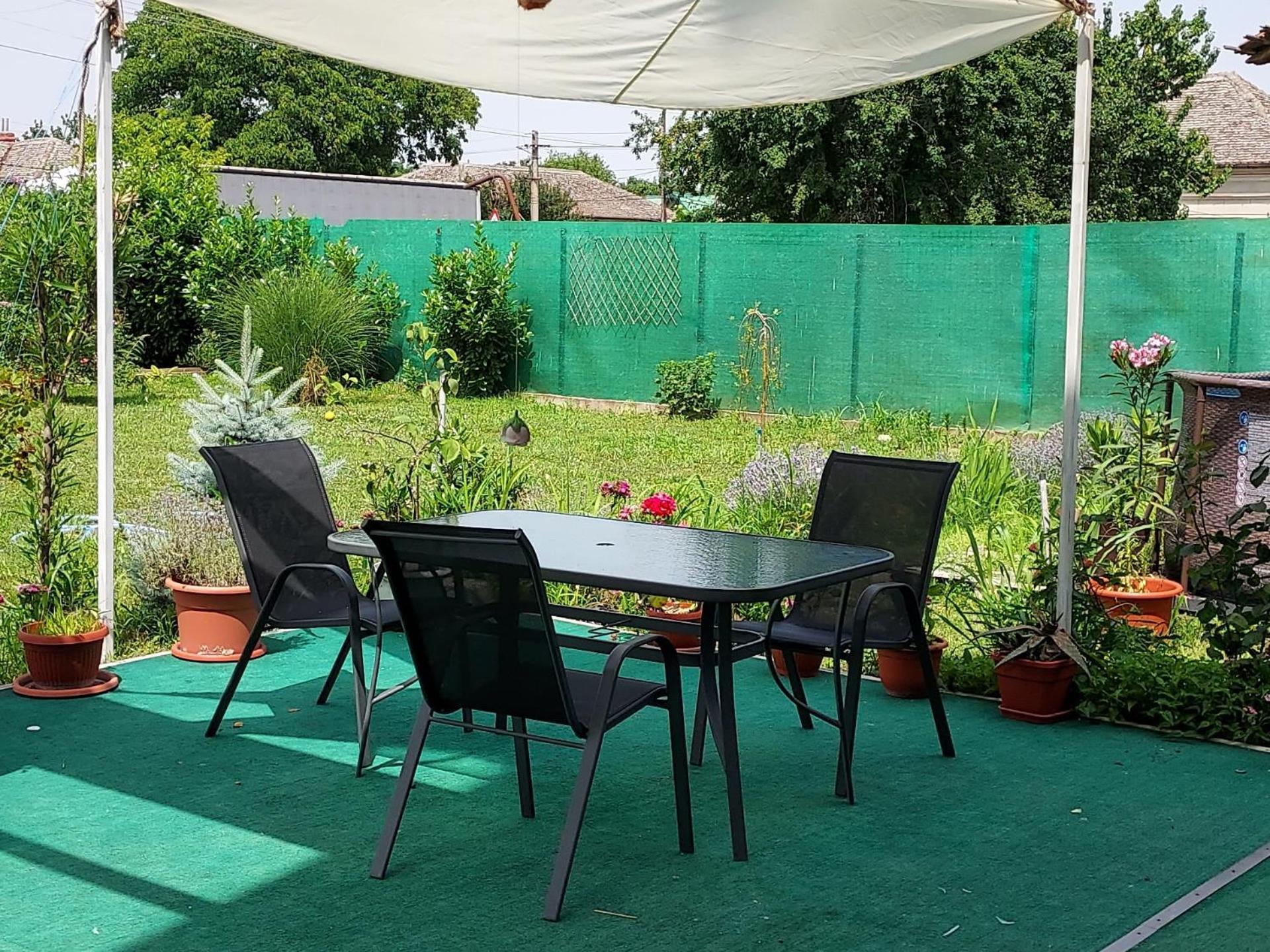 Tina Guest House Basarabi Luaran gambar